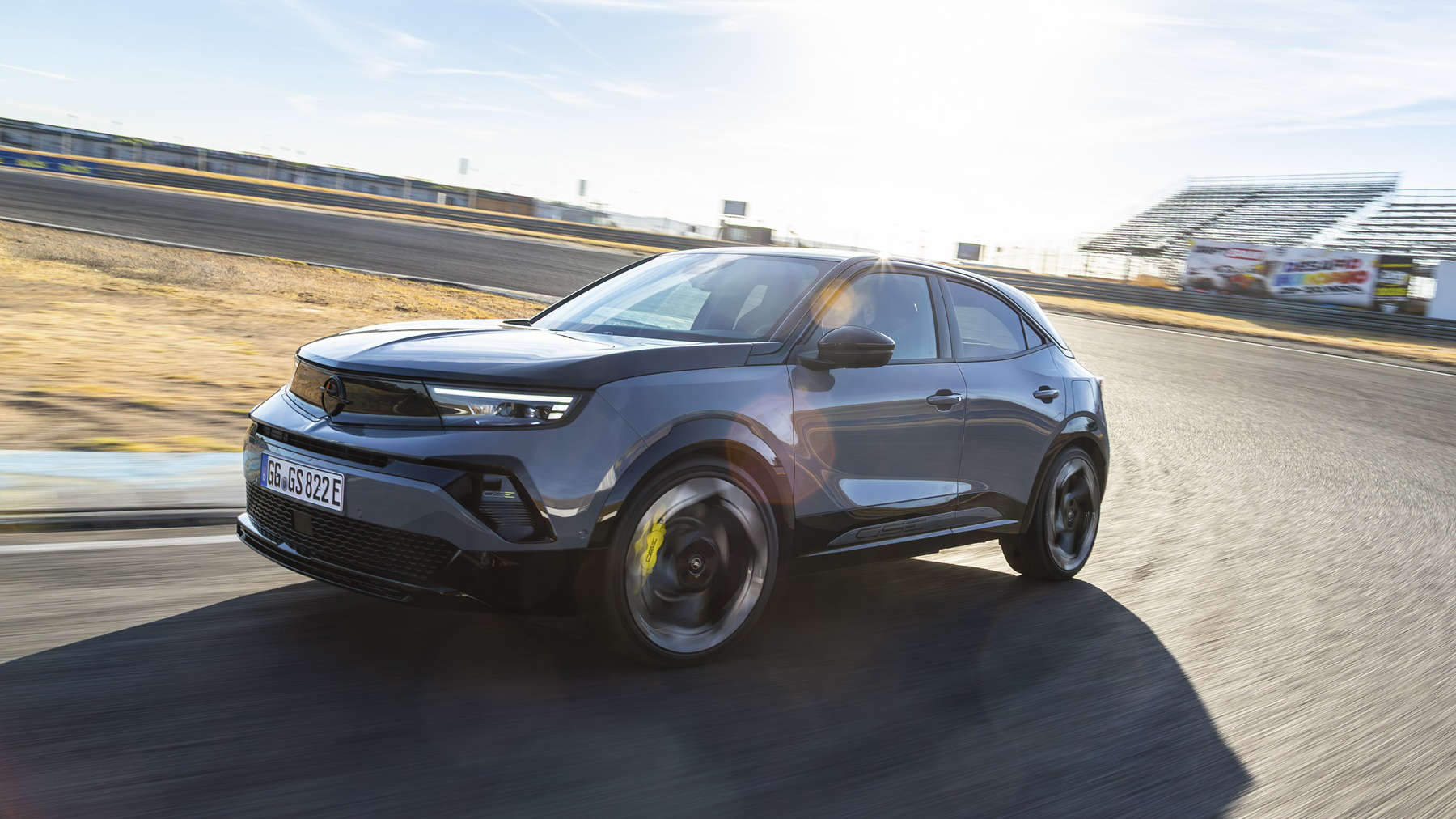 Opel Mokka GSE, вигляд спереду з лівого боку